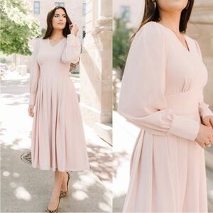 Rachel Parcell Blush Midi Dress with Long Sleeves